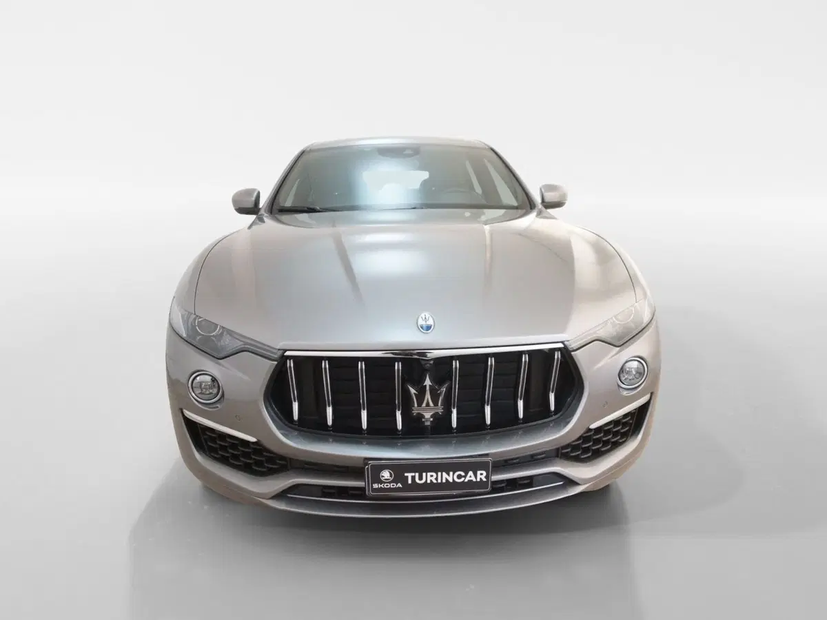 Maserati Levante usata a Torino (2)