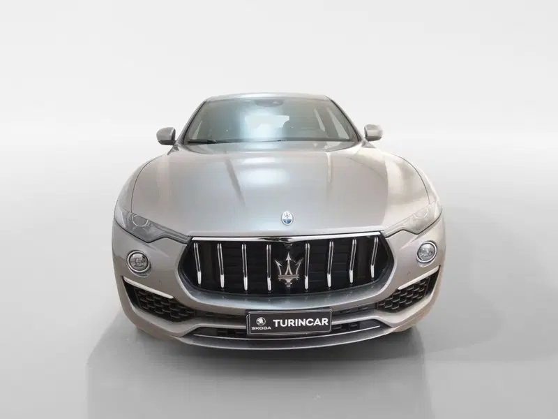 Maserati Levante usata a Torino (2)