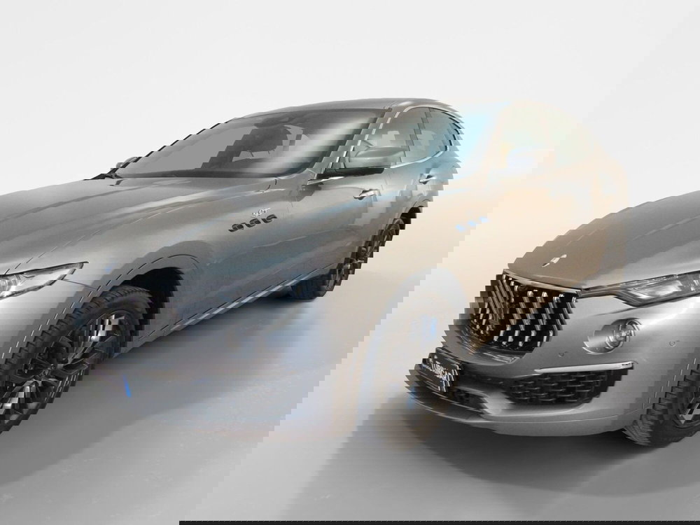 Maserati Levante usata a Torino (4)