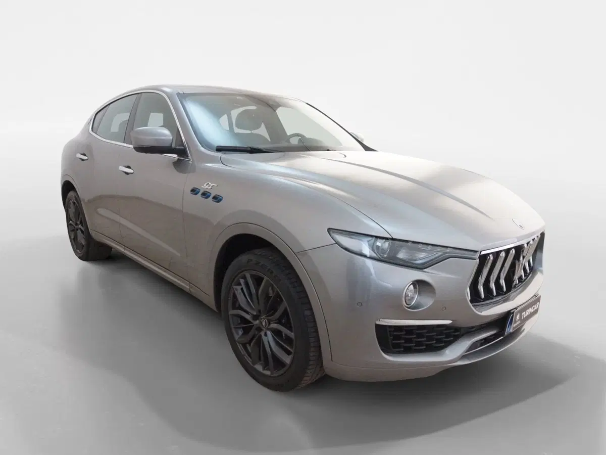 Maserati Levante usata a Torino (8)