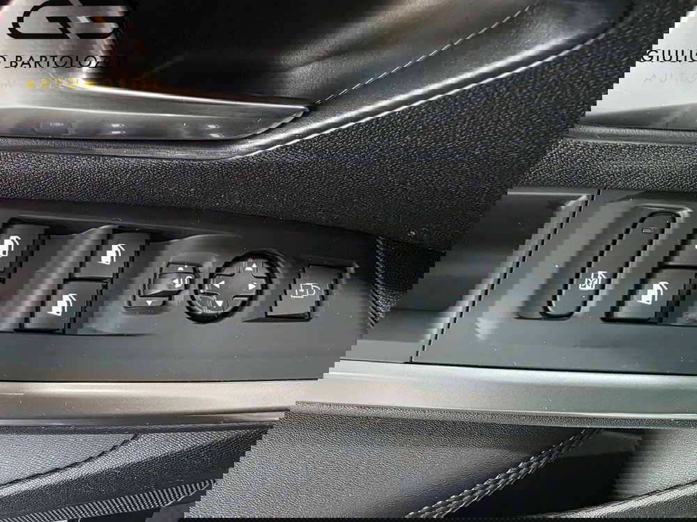 Peugeot 3008 usata a Prato (17)