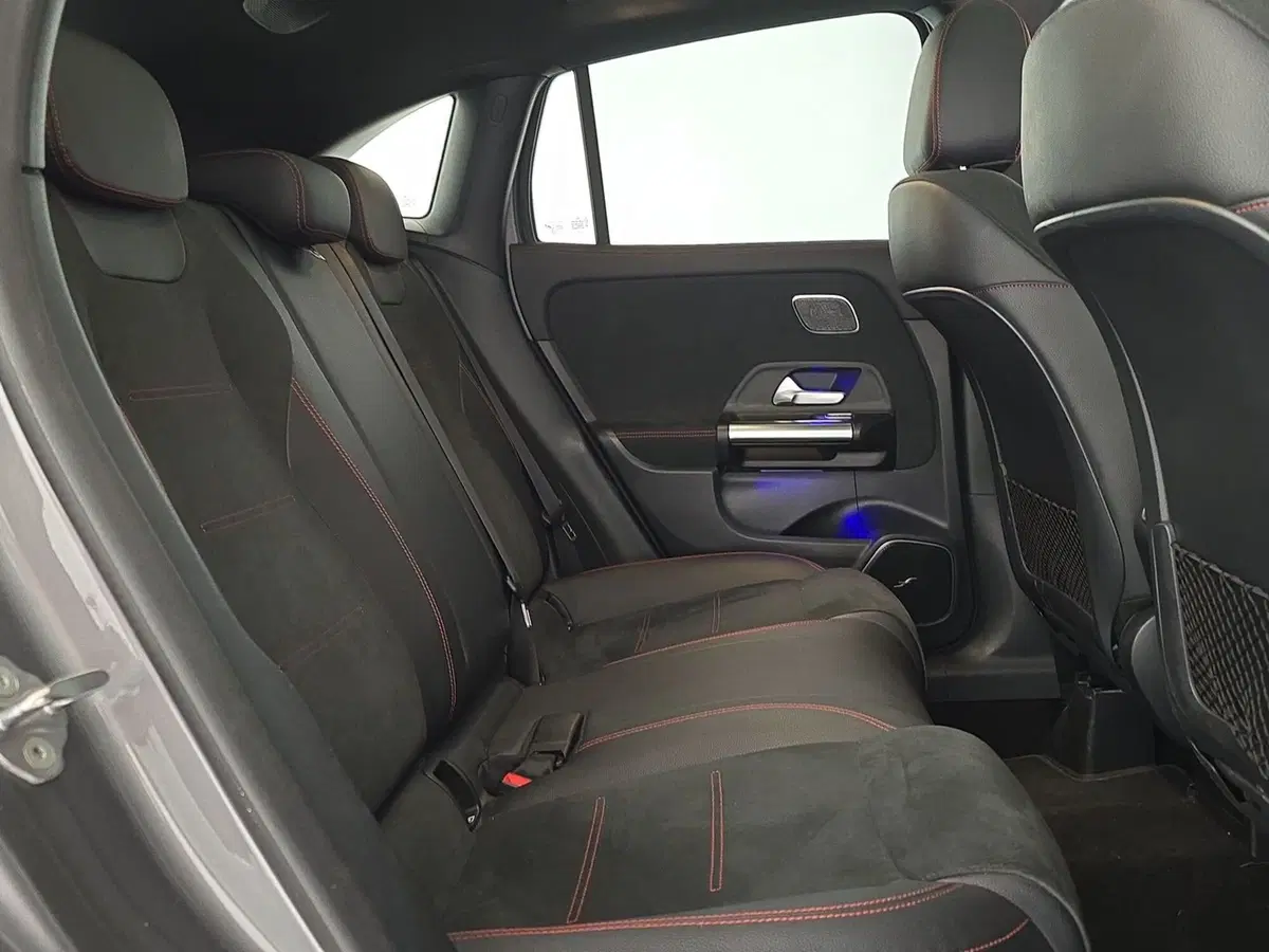 Mercedes-Benz GLA SUV usata a Alessandria (14)