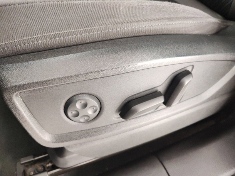 Audi Q5 Sportback usata a Massa-Carrara (10)