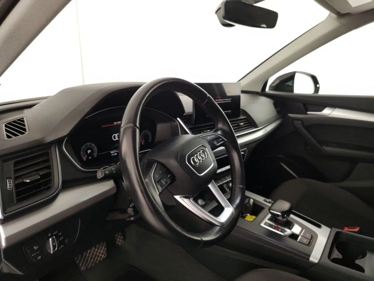 Audi Q5 Sportback usata a Massa-Carrara (8)