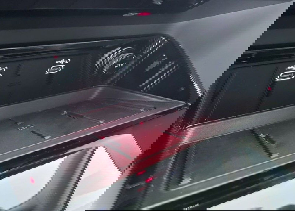 Audi Q5 Sportback nuova a Perugia (17)