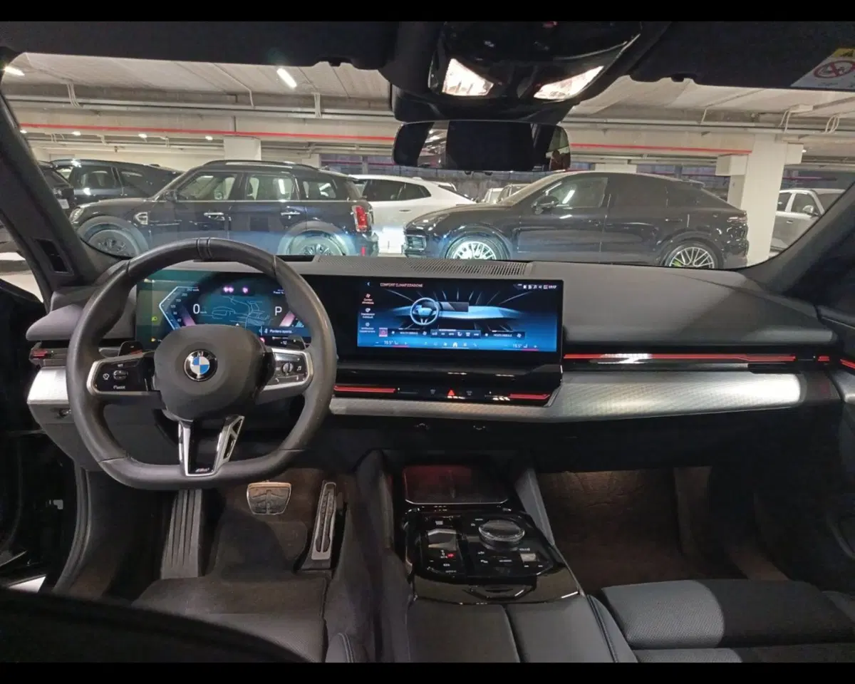 BMW Serie 5 Touring usata a Napoli (15)