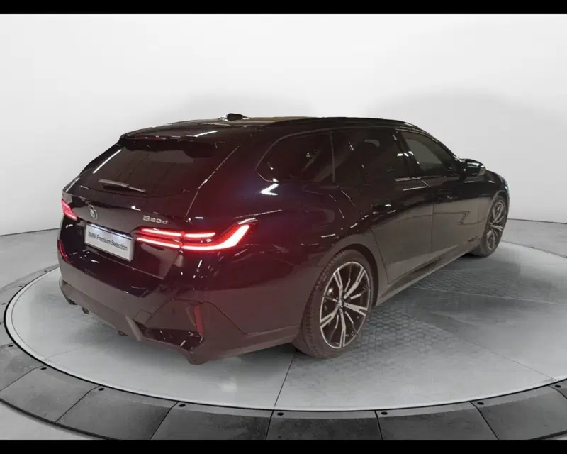 BMW Serie 5 Touring usata a Napoli (4)