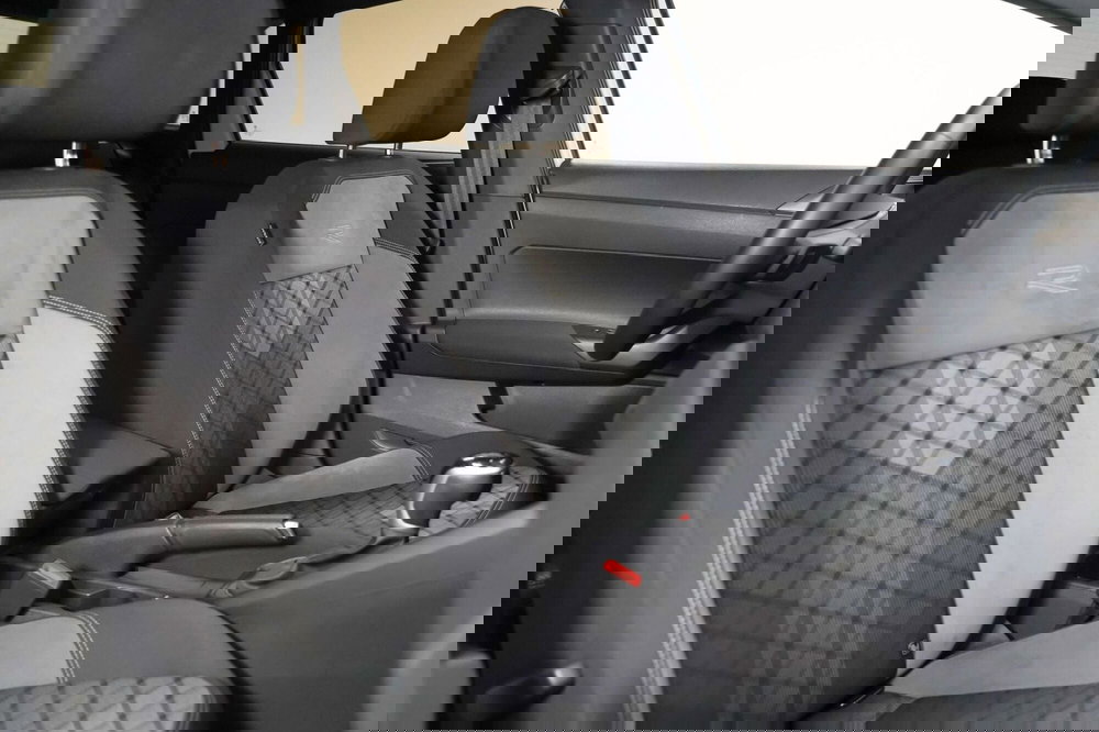 Volkswagen Taigo usata a Varese (14)