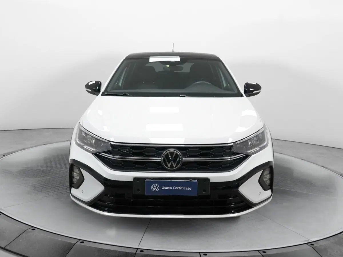Volkswagen Taigo usata a Varese (2)