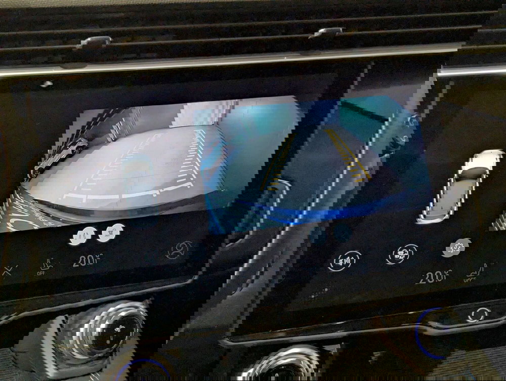 Lynk & Co 01 usata a Pescara (15)