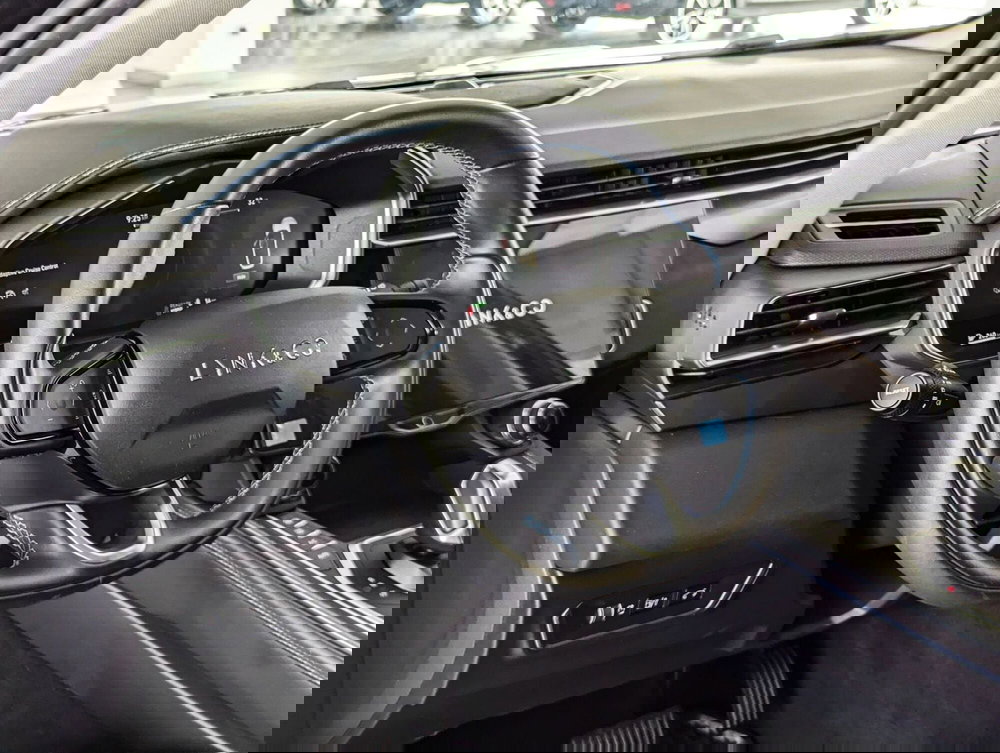 Lynk & Co 01 usata a Pescara (7)