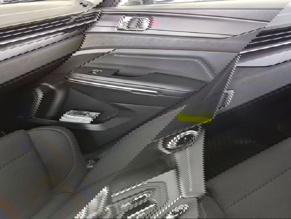 Lynk & Co 01 usata a Pescara (9)