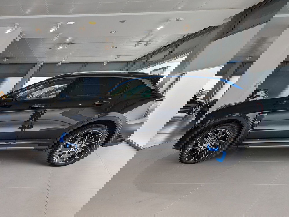 Lynk & Co 01 usata a Pescara (3)