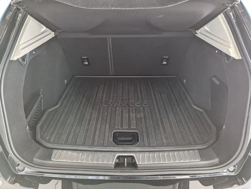 Lynk & Co 01 usata a Pescara (7)