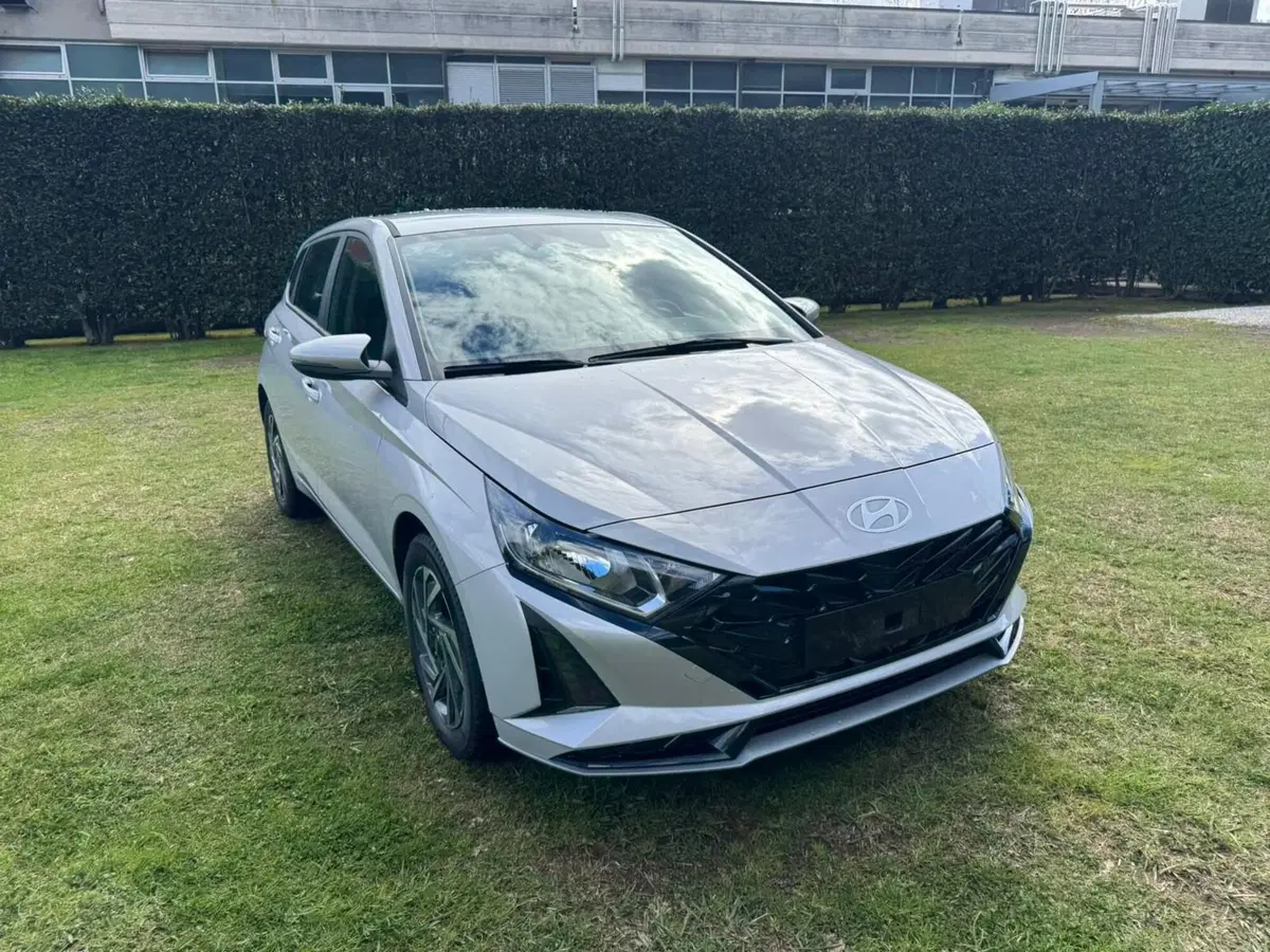 Hyundai i20 nuova a Salerno (2)