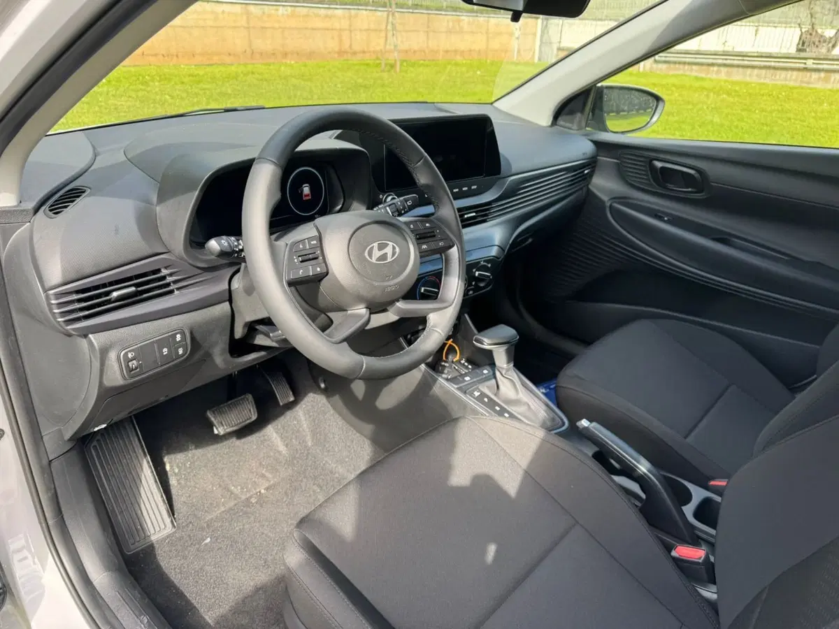 Hyundai i20 nuova a Salerno (8)