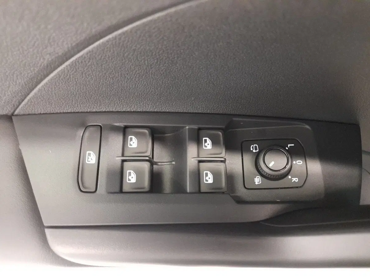 Volkswagen T-Cross nuova a Bologna (9)