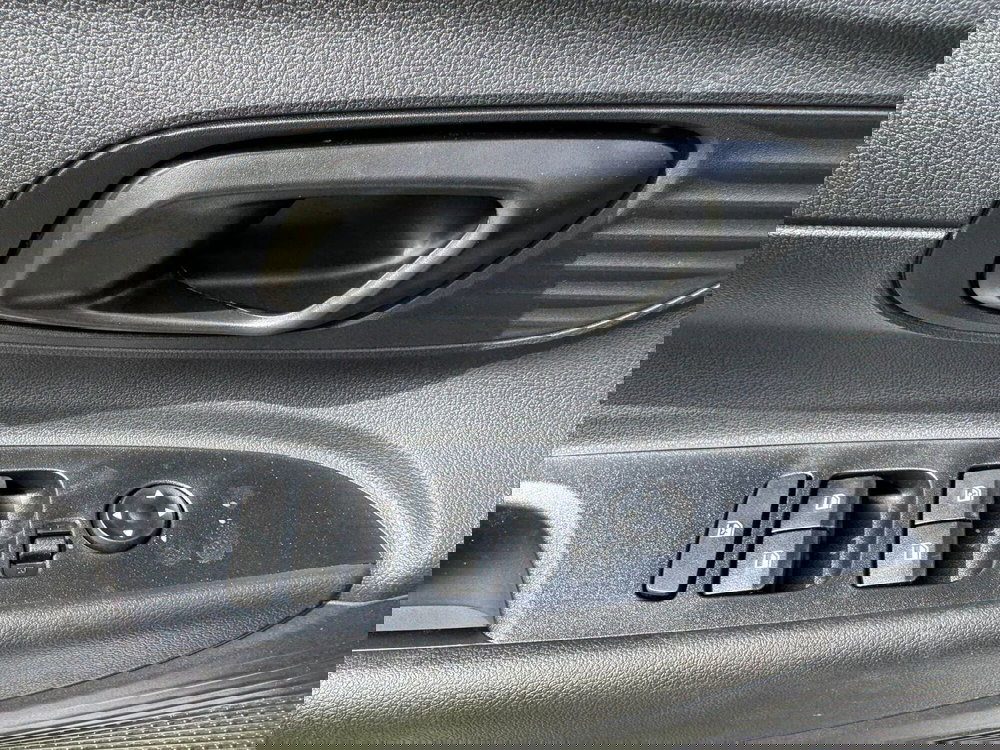 Hyundai i20 nuova a Salerno (16)