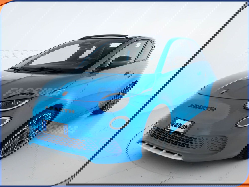 Abarth 500e Cabrio usata a Milano (3)