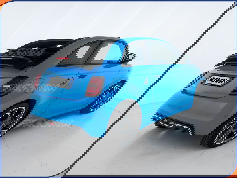 Abarth 500e Cabrio usata a Milano (6)