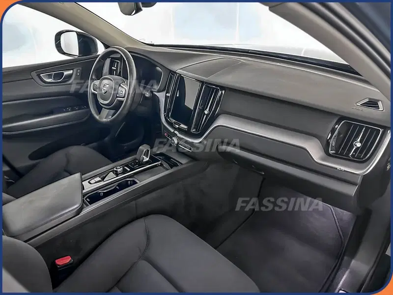 Volvo XC60 usata a Milano (12)