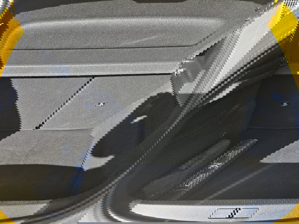 Peugeot 208 usata a Massa-Carrara (13)