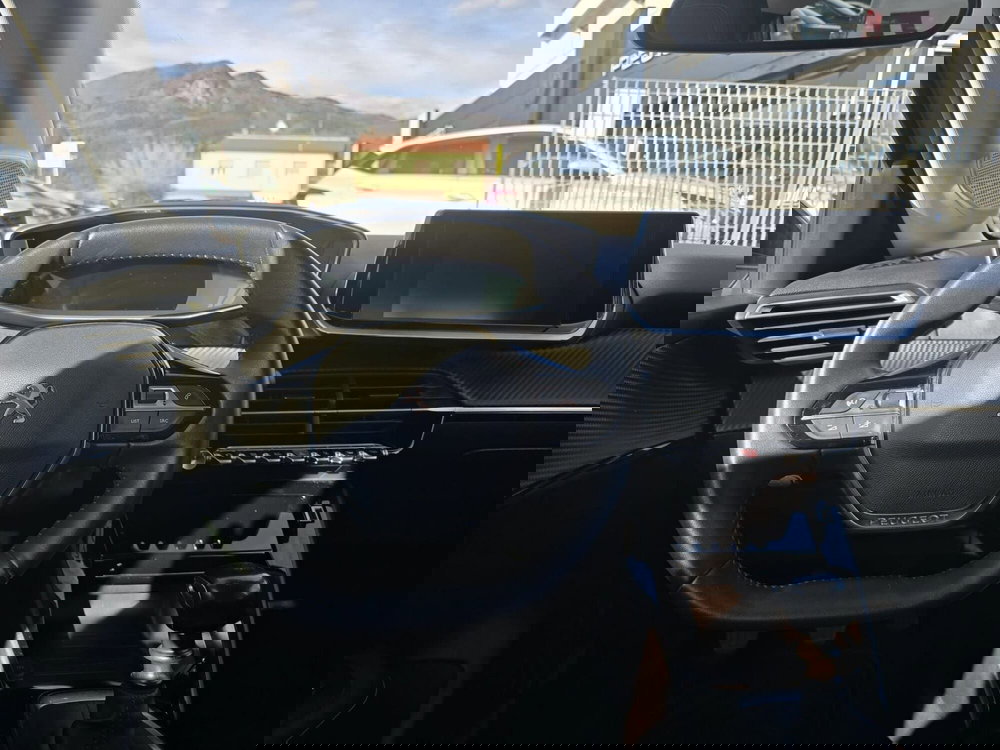 Peugeot 208 usata a Massa-Carrara (18)