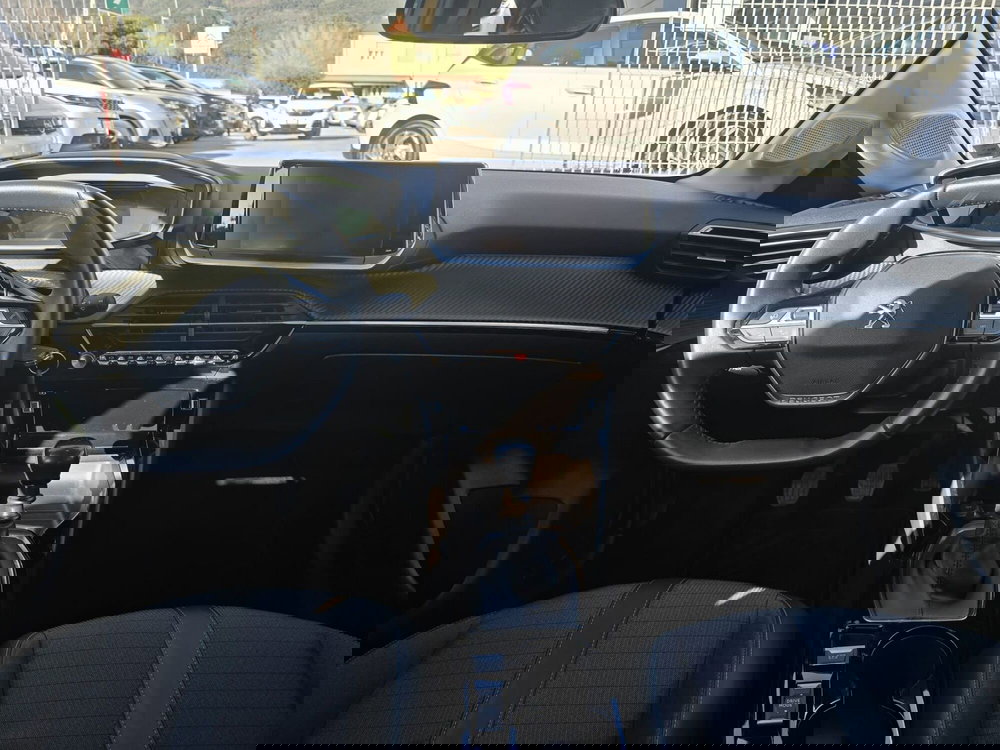Peugeot 208 usata a Massa-Carrara (6)