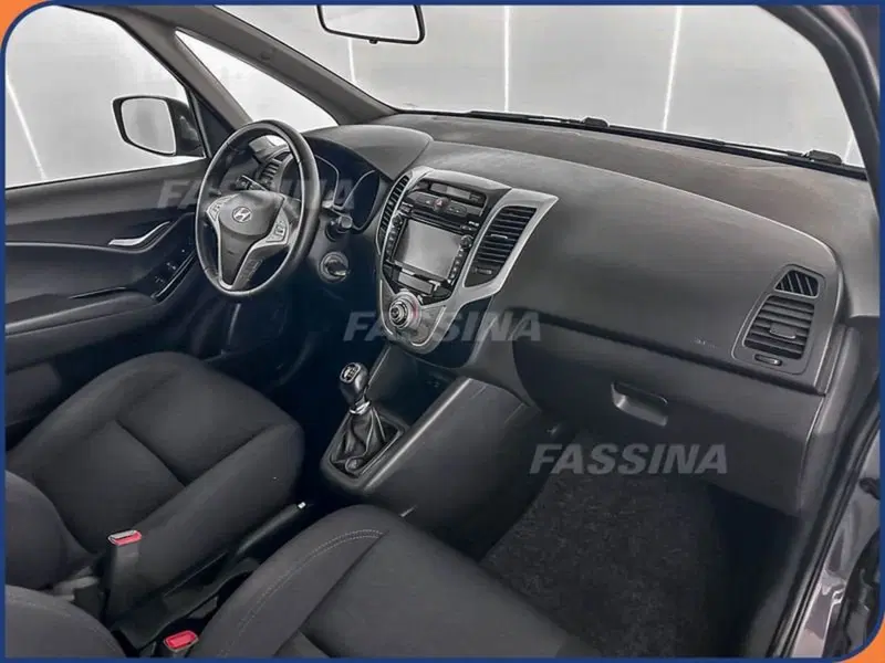 Hyundai ix20 usata a Milano (12)