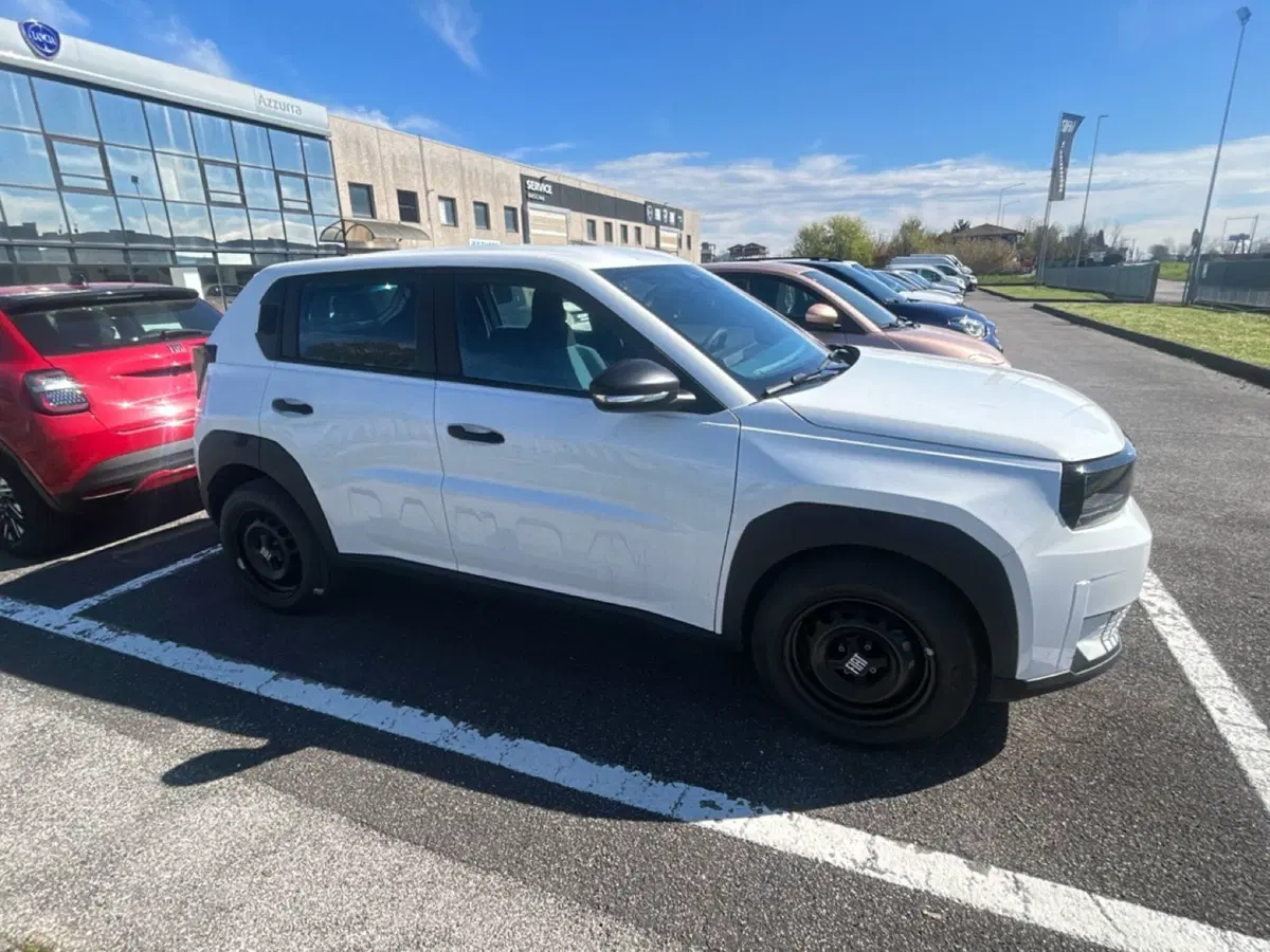 Fiat Grande Panda nuova a Bergamo (18)