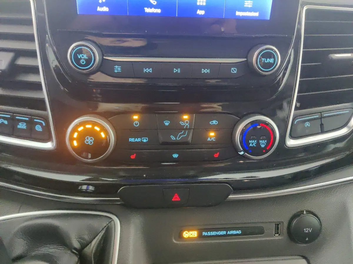 Ford Tourneo Custom usata a Arezzo (19)