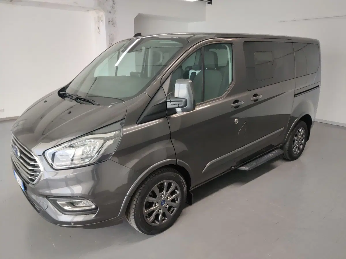 Ford Tourneo Custom usata a Arezzo (3)