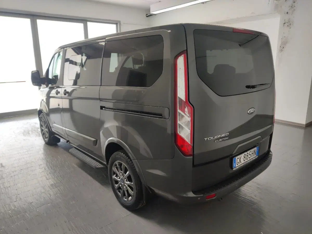 Ford Tourneo Custom usata a Arezzo (4)