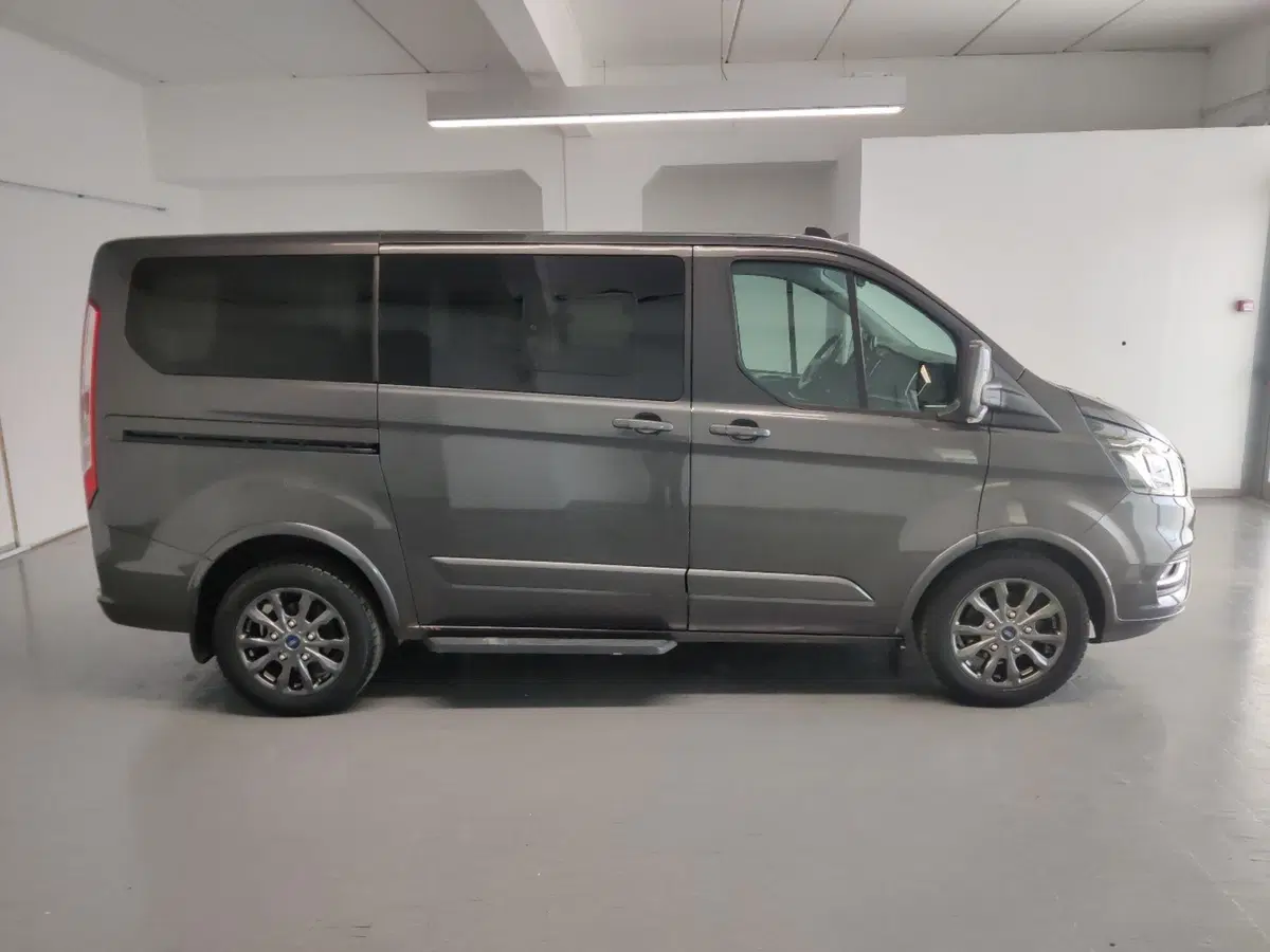 Ford Tourneo Custom usata a Arezzo (7)