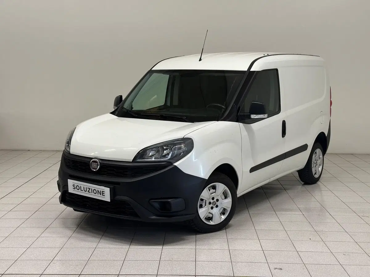 Fiat Doblò Furgone usata a Novara