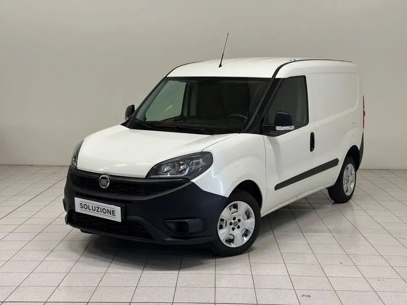 Fiat Doblò Furgone usata a Novara