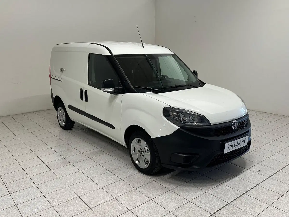 Fiat Doblò Furgone usata a Novara (17)