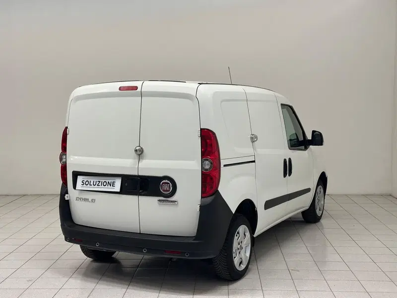 Fiat Doblò Furgone usata a Novara (2)