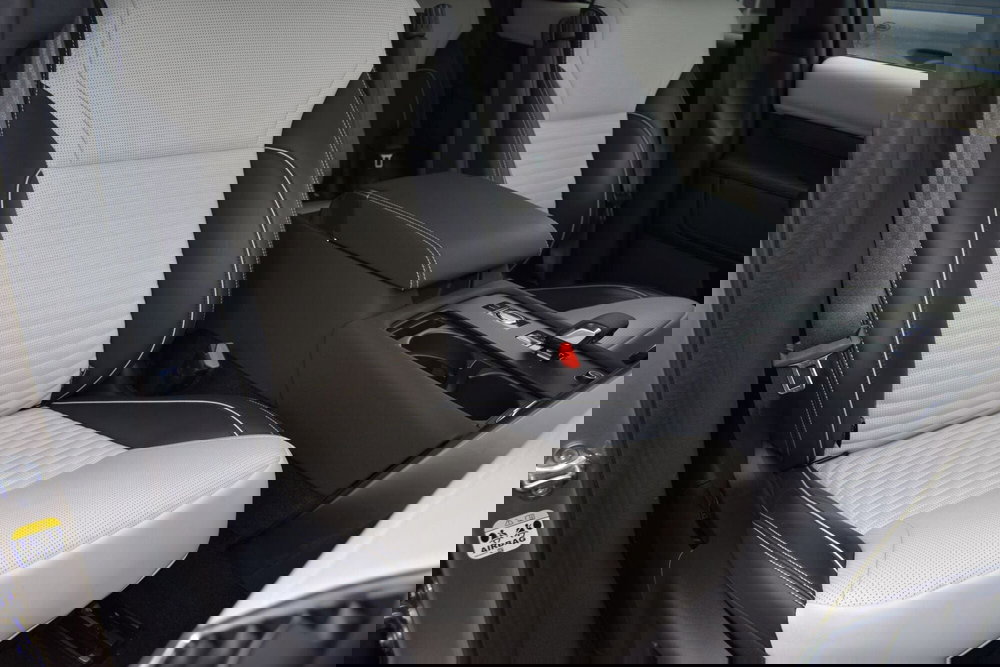 Land Rover Discovery usata a Cuneo (15)