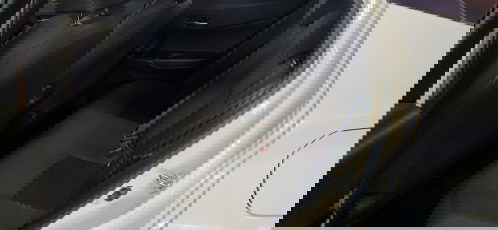 Toyota Toyota C-HR usata a Messina (7)