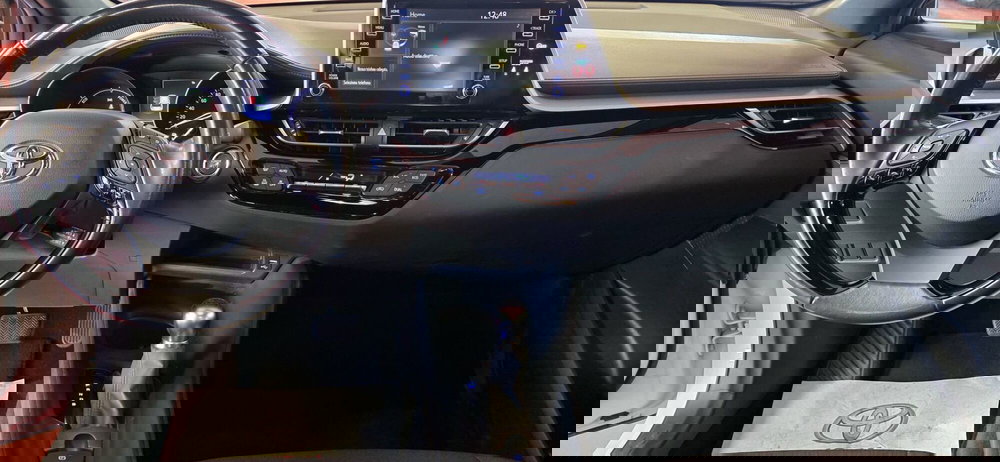 Toyota Toyota C-HR usata a Messina (9)
