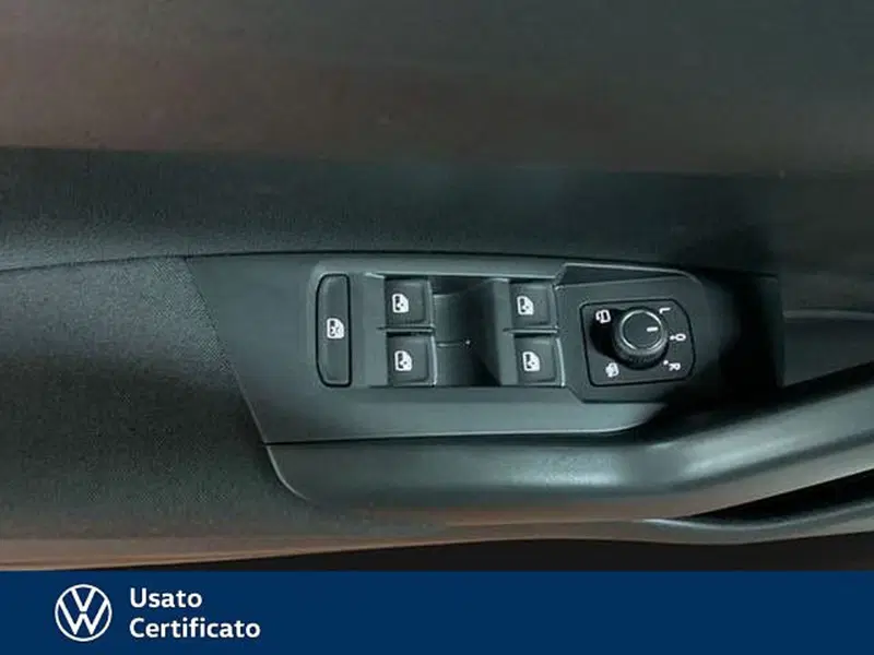 Volkswagen Taigo usata a Vicenza (16)