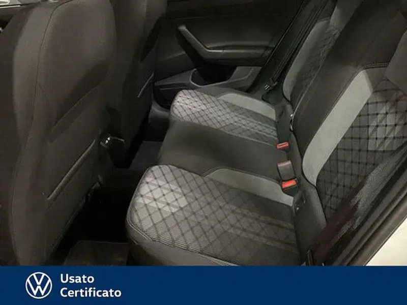 Volkswagen Taigo usata a Vicenza (18)