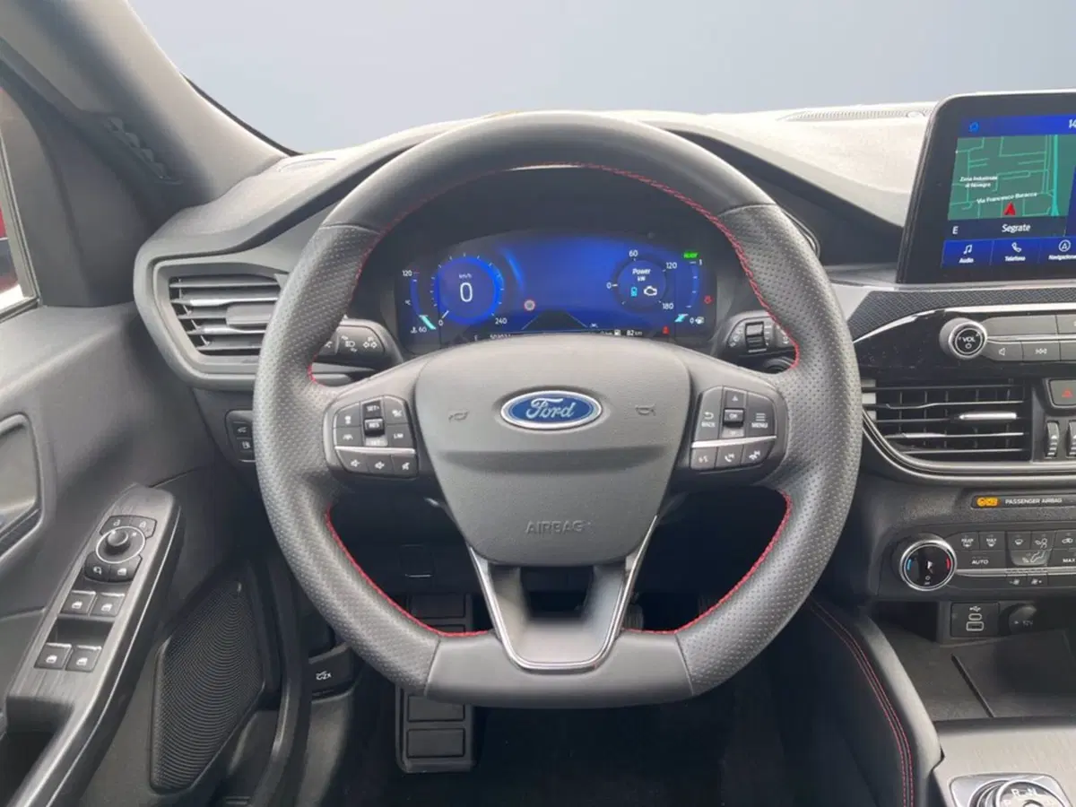 Ford Kuga usata a Milano (13)