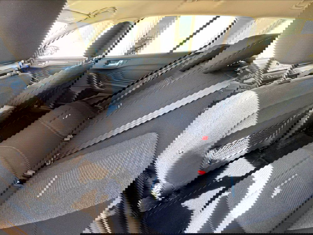 Ford Focus Station Wagon usata a Matera (12)