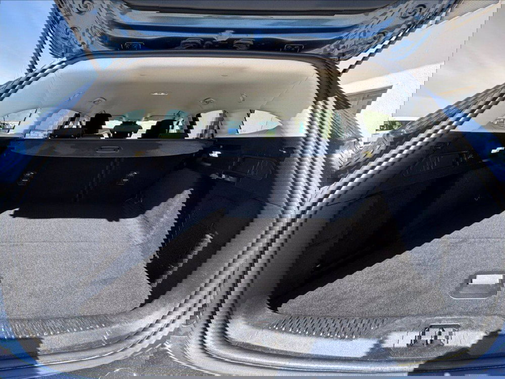 Ford Focus Station Wagon usata a Matera (13)