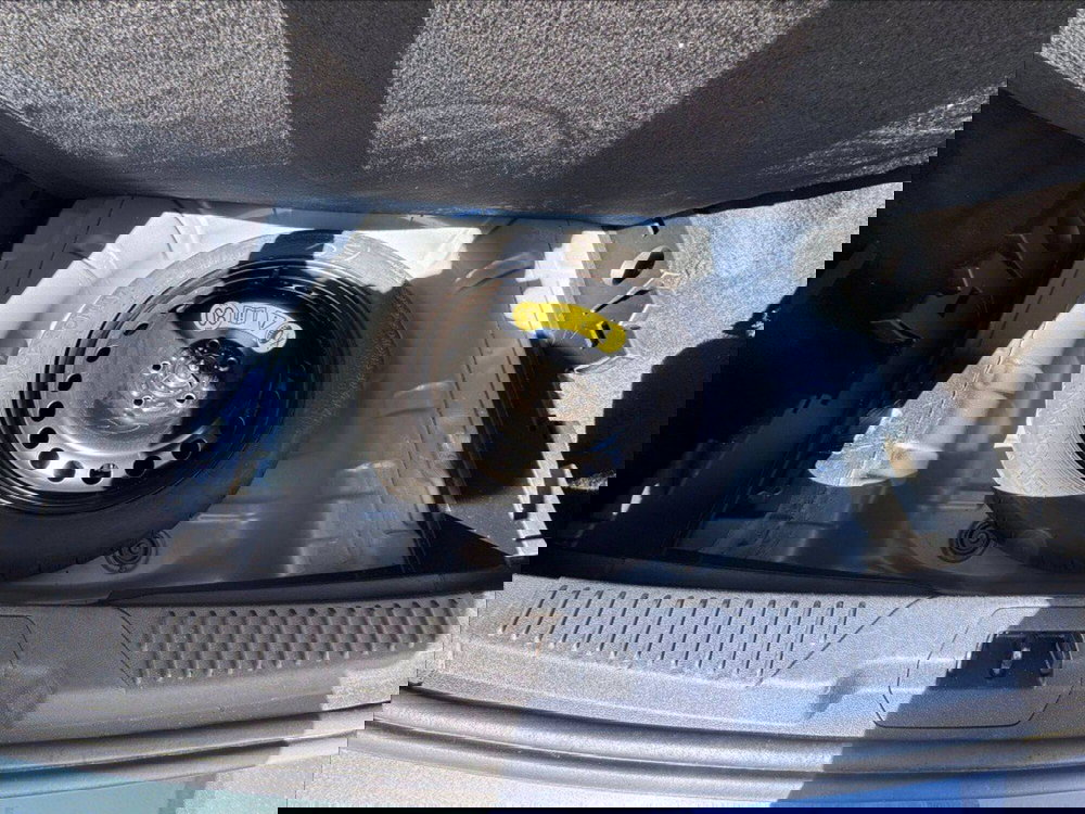 Ford Focus Station Wagon usata a Matera (14)