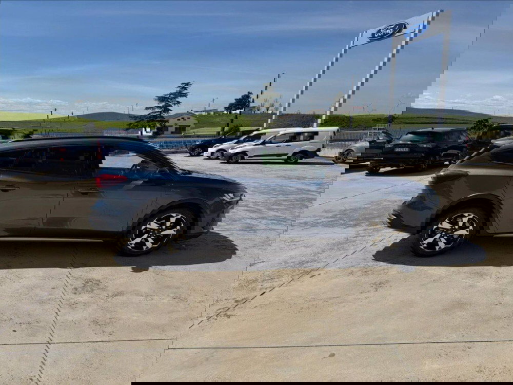 Ford Focus Station Wagon usata a Matera (7)