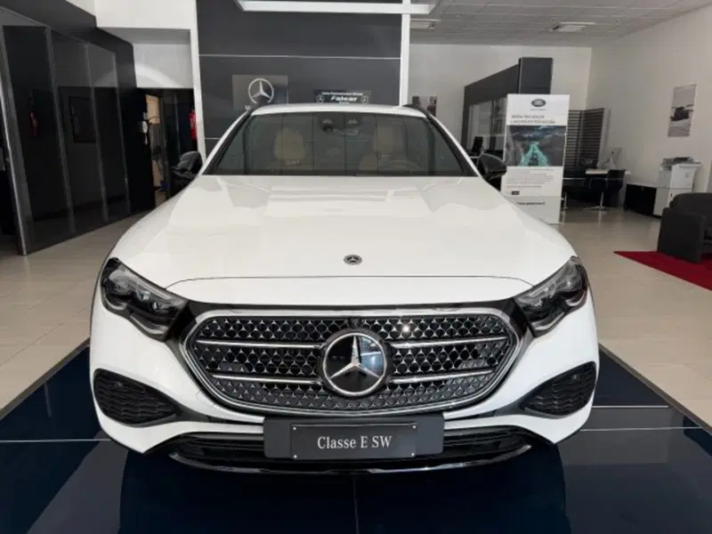 Mercedes-Benz Classe E Station Wagon nuova a Potenza (2)