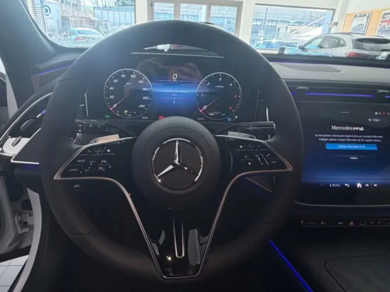 Mercedes-Benz Classe E Station Wagon nuova a Potenza (7)